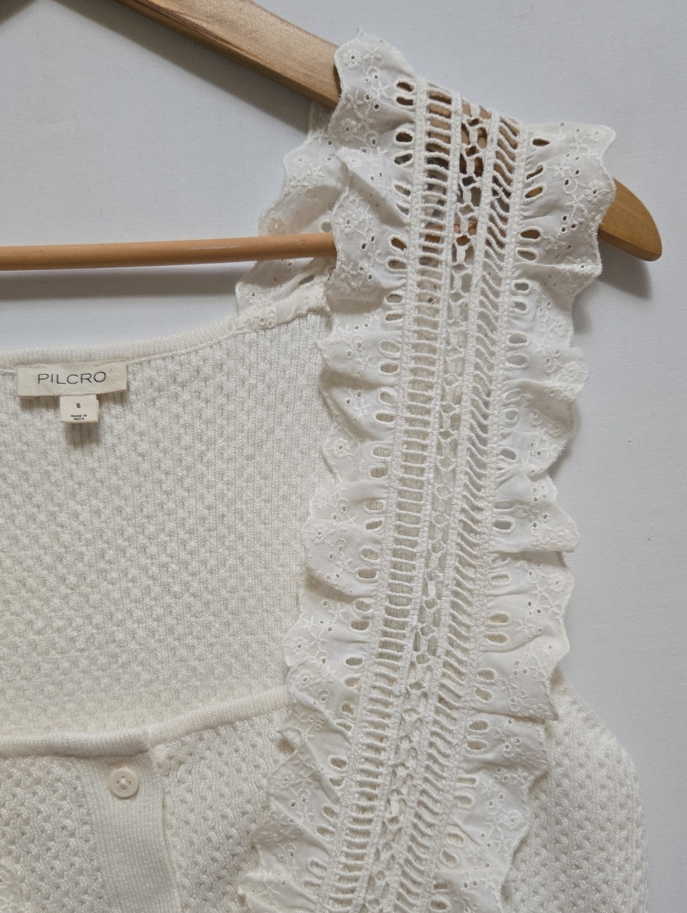 Pilcro Crafted Bib Sweater Tank Top S Cream Ivory Lace Peasant Feminine Ruffle - Picture 8 of 13